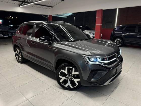 VOLKSWAGEN TAOS 1.4 250 TSI TOTAL FLEX HIGHLINE AUTOMÁTICO